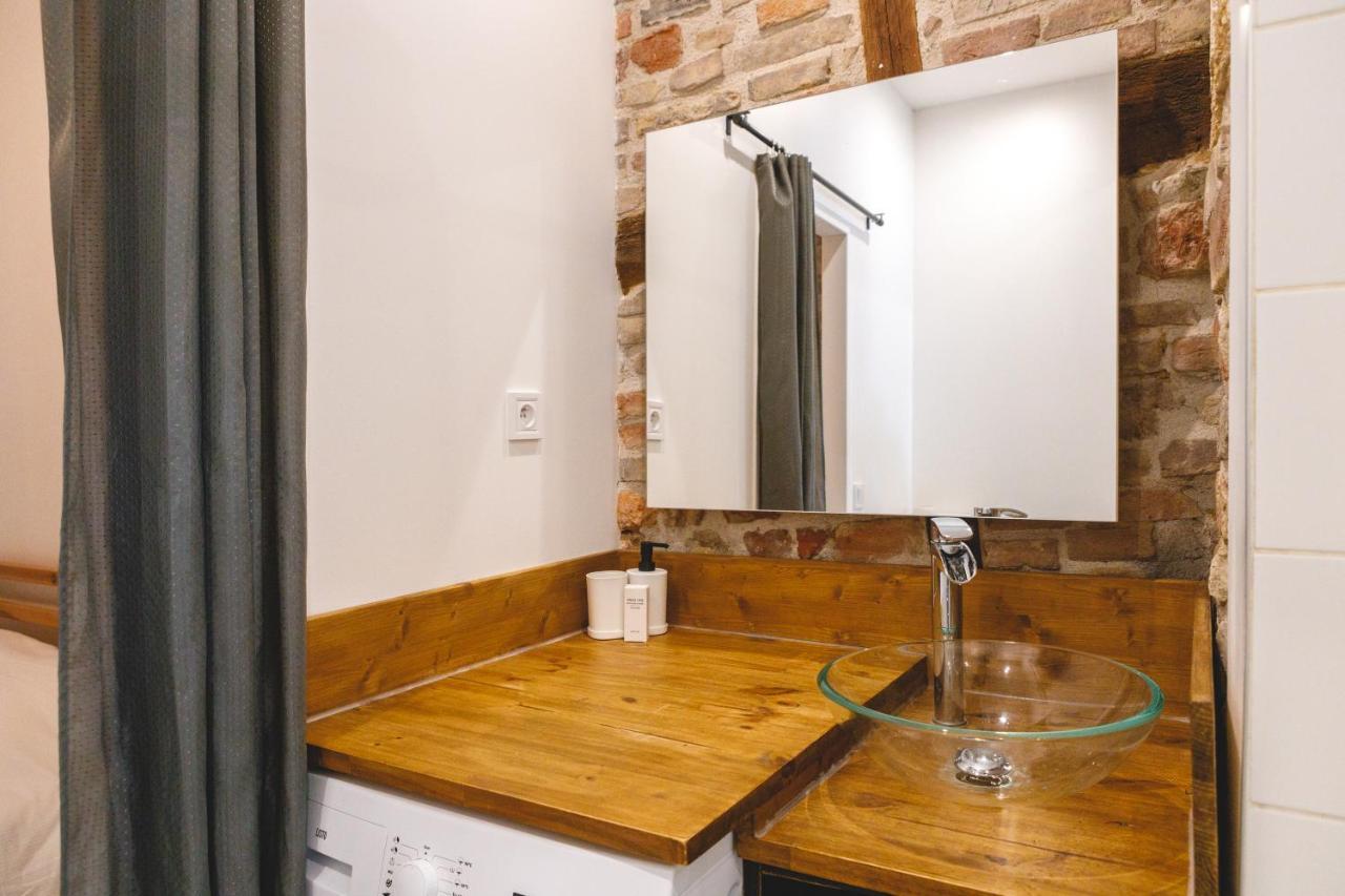 Appartement Hypercentre Rdc - New Location Bourg-en-Bresse Esterno foto