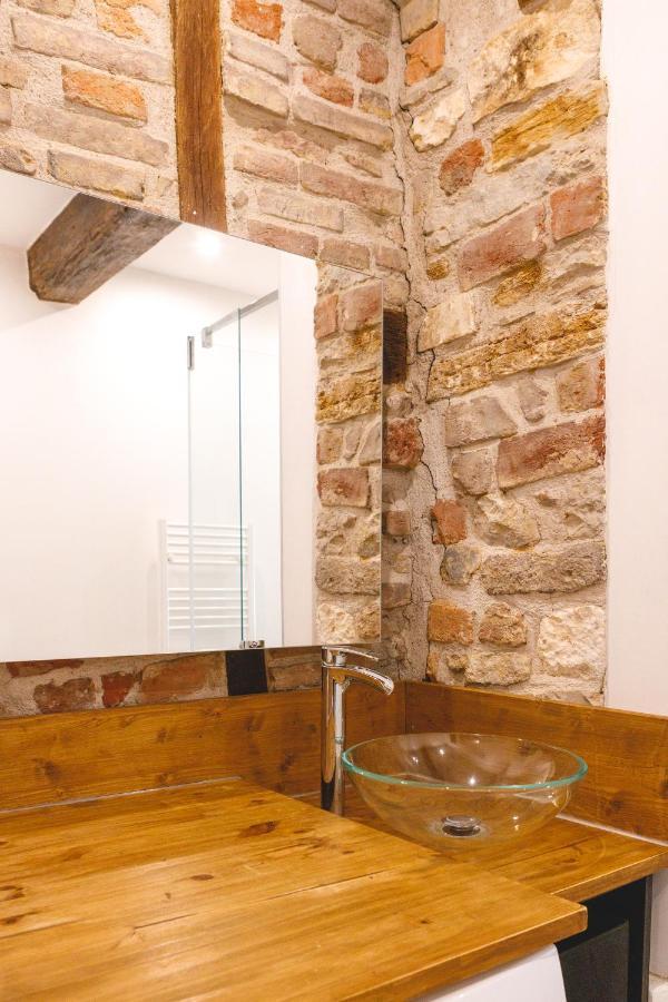Appartement Hypercentre Rdc - New Location Bourg-en-Bresse Esterno foto